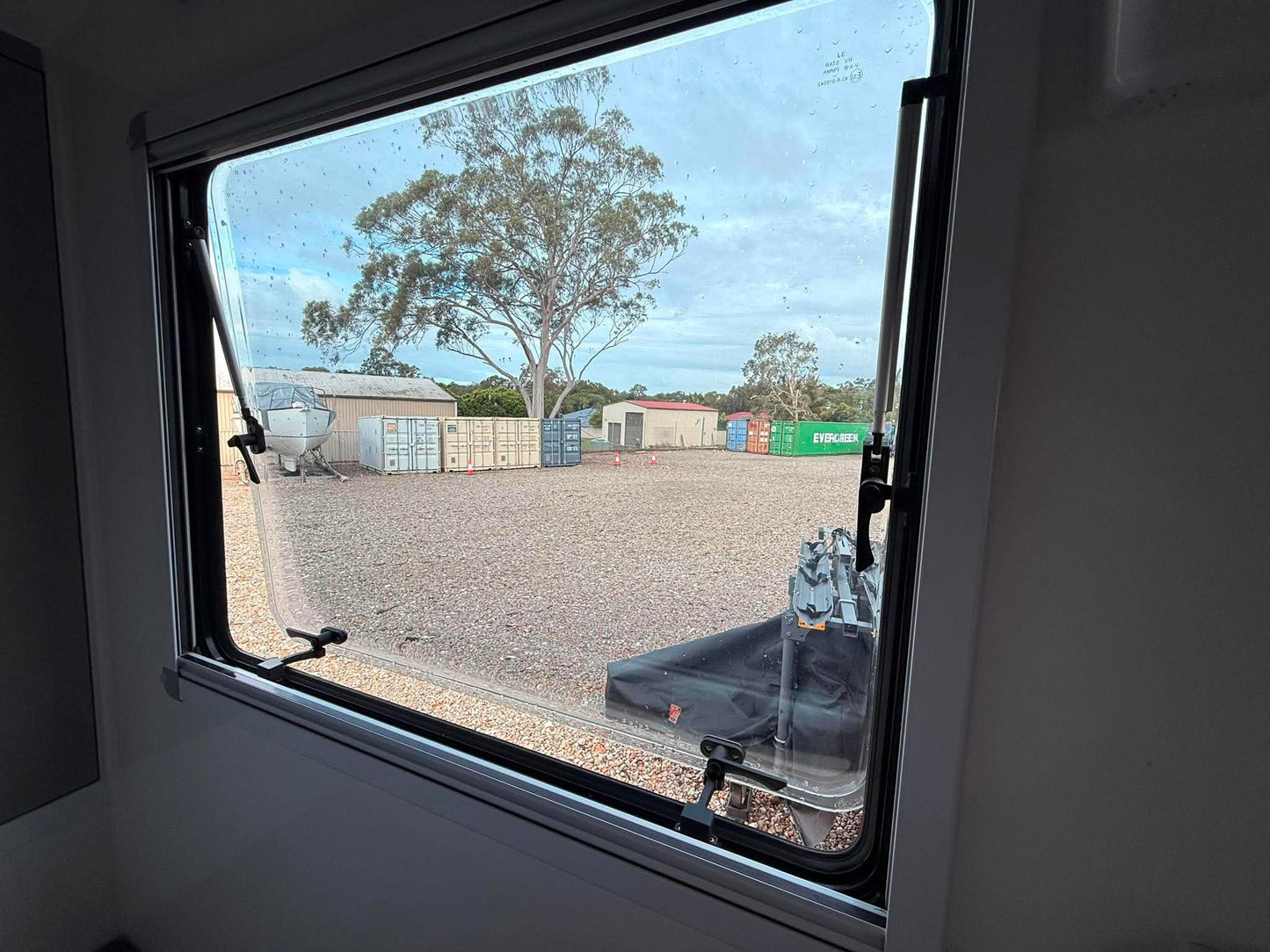 WindowStay Pro