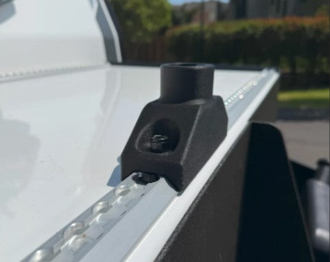 Starlink L-Track Mount